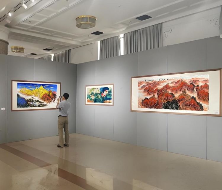 师文娟「华萃盛放」山水个人展