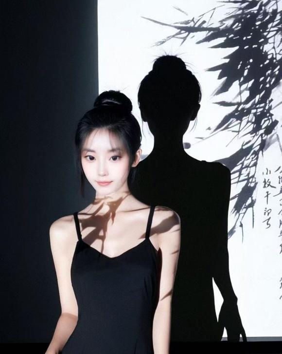 博学笃行绘雅韵，全能才女绽芳华——女博士俞果的艺术与学术之路