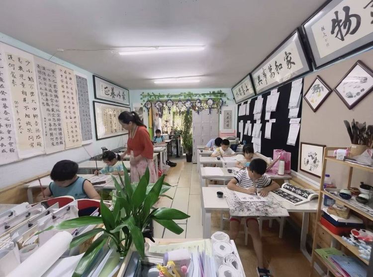 以墨润心～少儿书法教育中的心理滋养之道