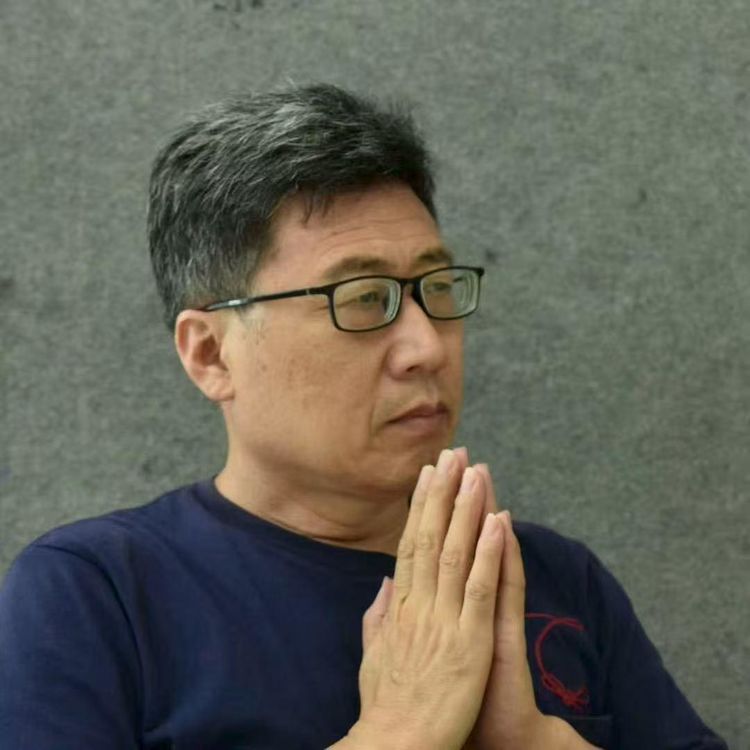 刘春晓作品《青铜有鉴》以十九万八千元港币落锤成交