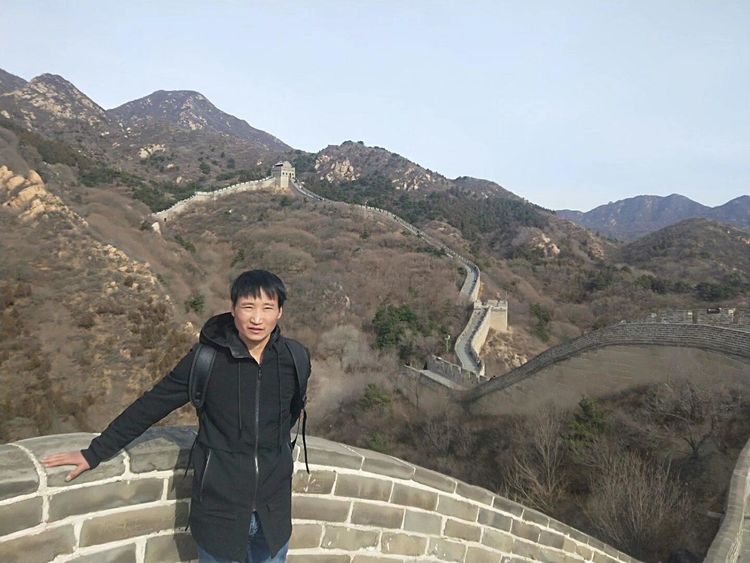 龚德国画《云山飞瀑》以12万元成交落锤