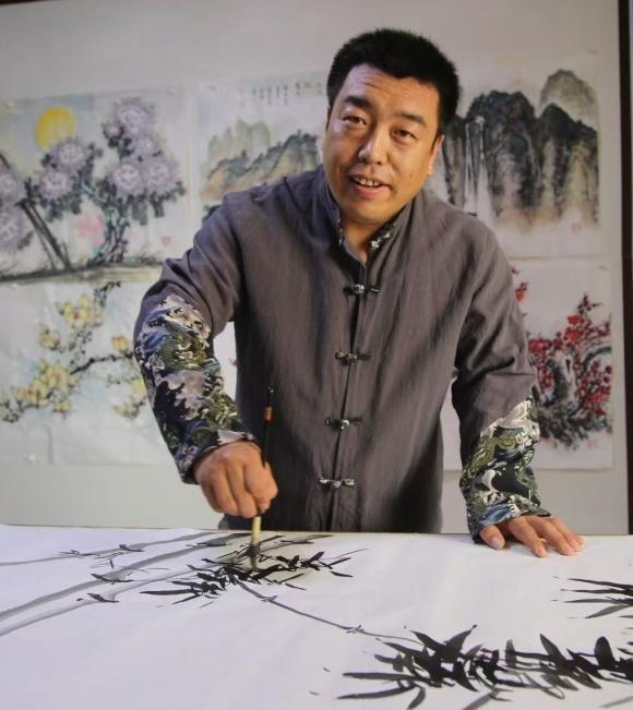 周基伟---国画艺术简介