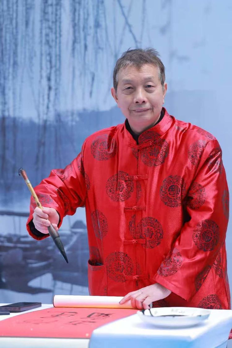 ‌陈祖全书法作品《待人从善 遇事从缘》对联以6.4万元成交