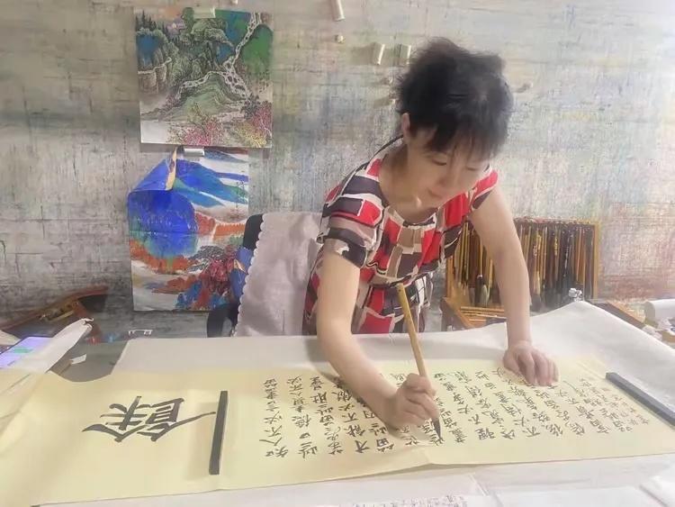 2023年当代艺术人物专访——书画家王智弘的艺术之路