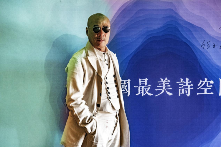 黄学礼作品《猴·口罩·人类》亮相2025荣宝斋全国书画展