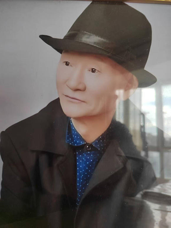 恒心织锦，巨笔乾坤——书画家刘恒巨