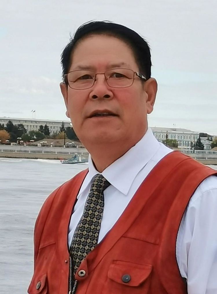 当代书画名家刘立荣作品《惜樽空》在英国罗素拍卖以高价成交