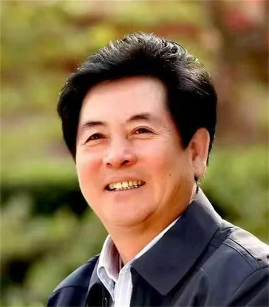 笔墨风骨 艺坛丰碑——专访当代艺术名家于源春