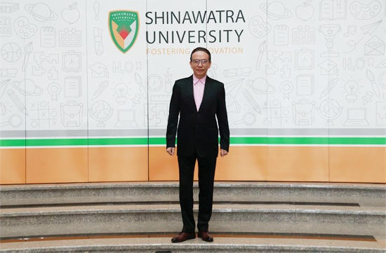 中国香港代表团陈汉江——走访泰国西那瓦大学进行学术交流