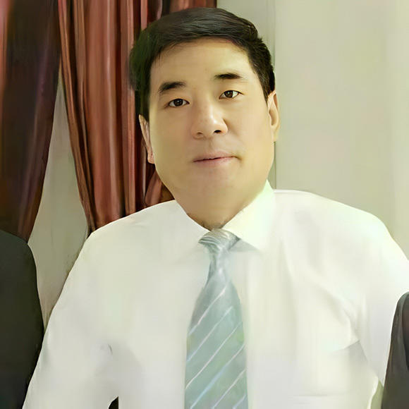 艺贯中西 誉满全球 —— 何延宏艺术成就