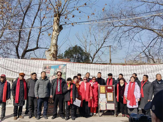 中国书画名家陈新寿个人书法展在湖北咸宁举行