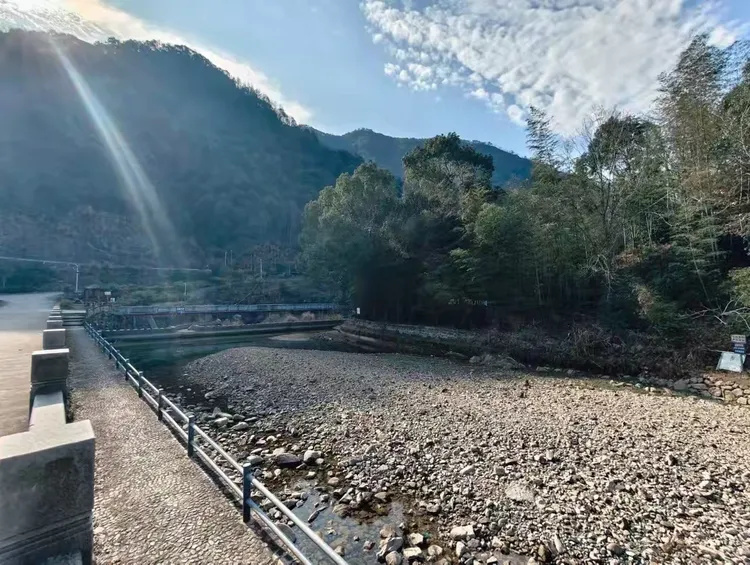 天台白鹤镇访隐：一问一答识和合，一笔一画见风骨