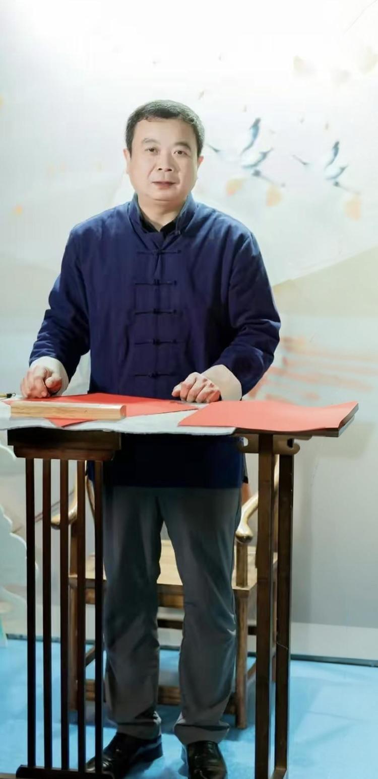 恭贺周清华书法作品《厚德载物》香港康乾拍卖成功