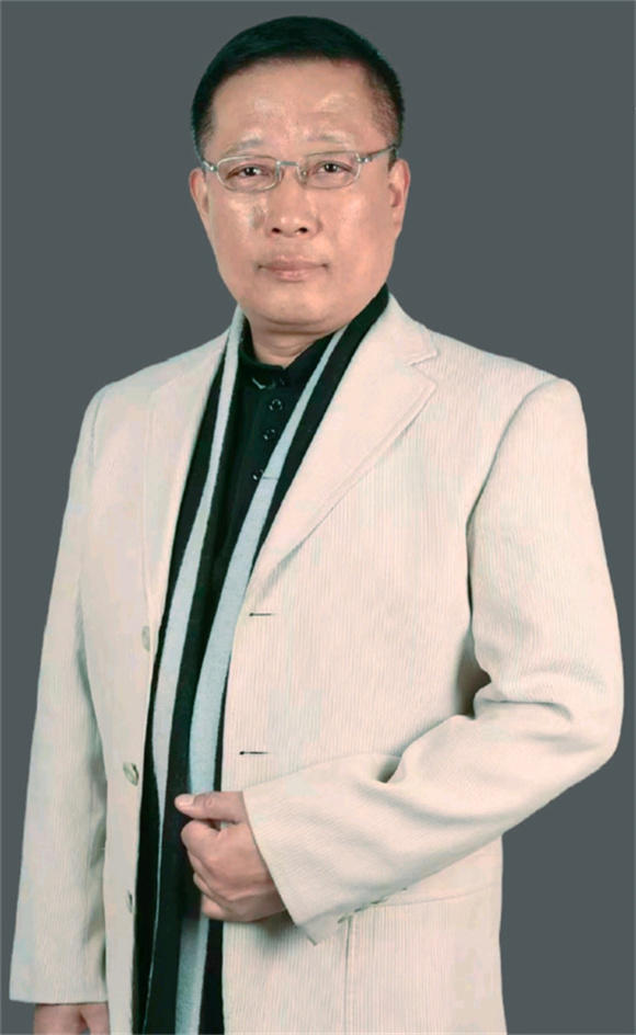 玄石翁惊世骇俗恢宏巨著：<21世纪国际艺术大家研究>闪耀问世