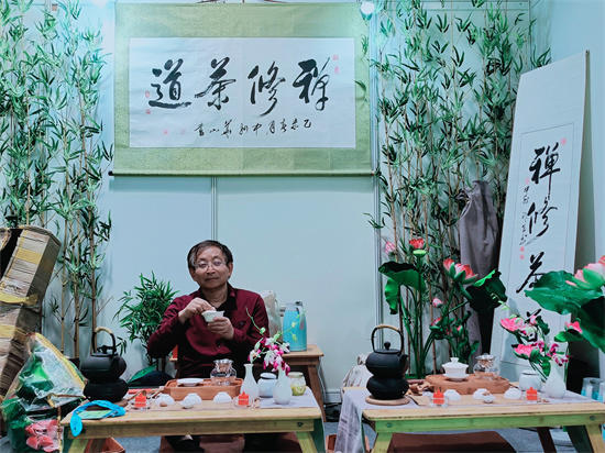 当代著名诗人赵俊别具匠心、栩栩如生的艺术视角
