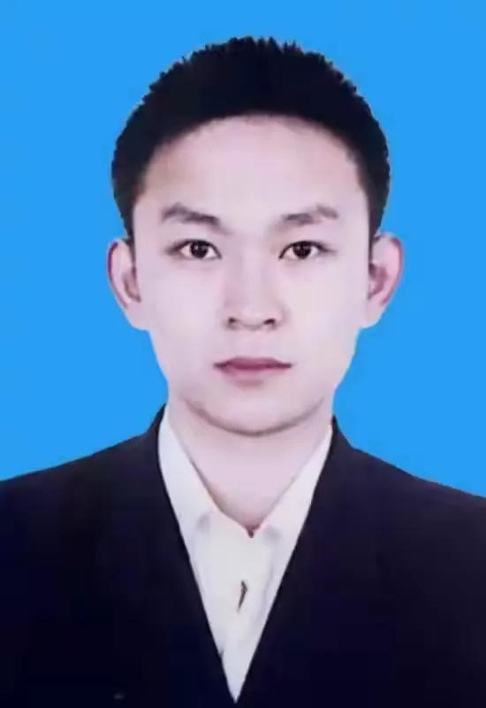 笔耕不辍传墨韵 丹心育人谱华章——记著名书法艺术家黄宇