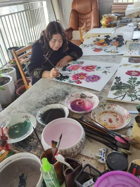 笔墨凝香，花开富贵——陈桂花的写意花鸟之路