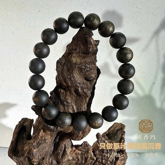 收藏沉香需要注意什么？哪家收藏级沉香靠谱？