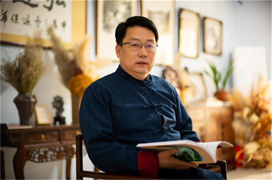 腾龙影视以前沿拍摄剪辑手法，实现高级影片效果