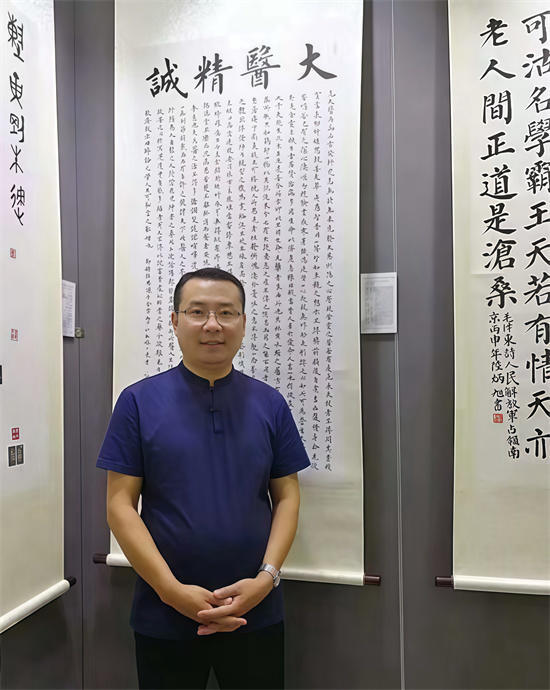 张小东老师书法多少钱一平尺