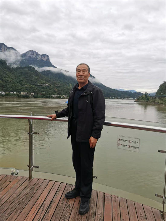 著名书法家闫德生荣获百家媒体推荐《最具收藏价值艺术家》