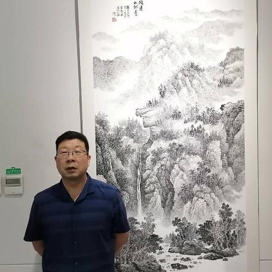‌朱春明山水画：传统笔墨的当代诗篇，艺术革新之典范