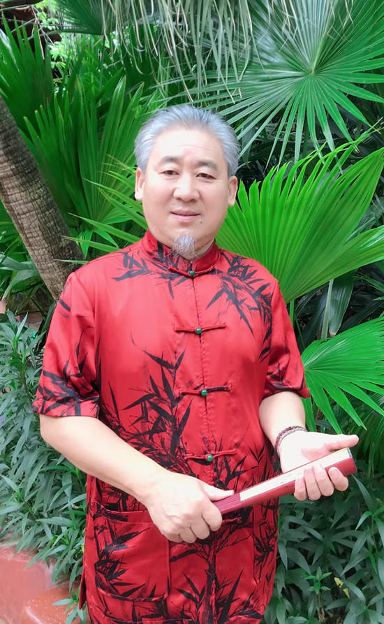 书法家牛万里——笔担千斤 墨藏天地