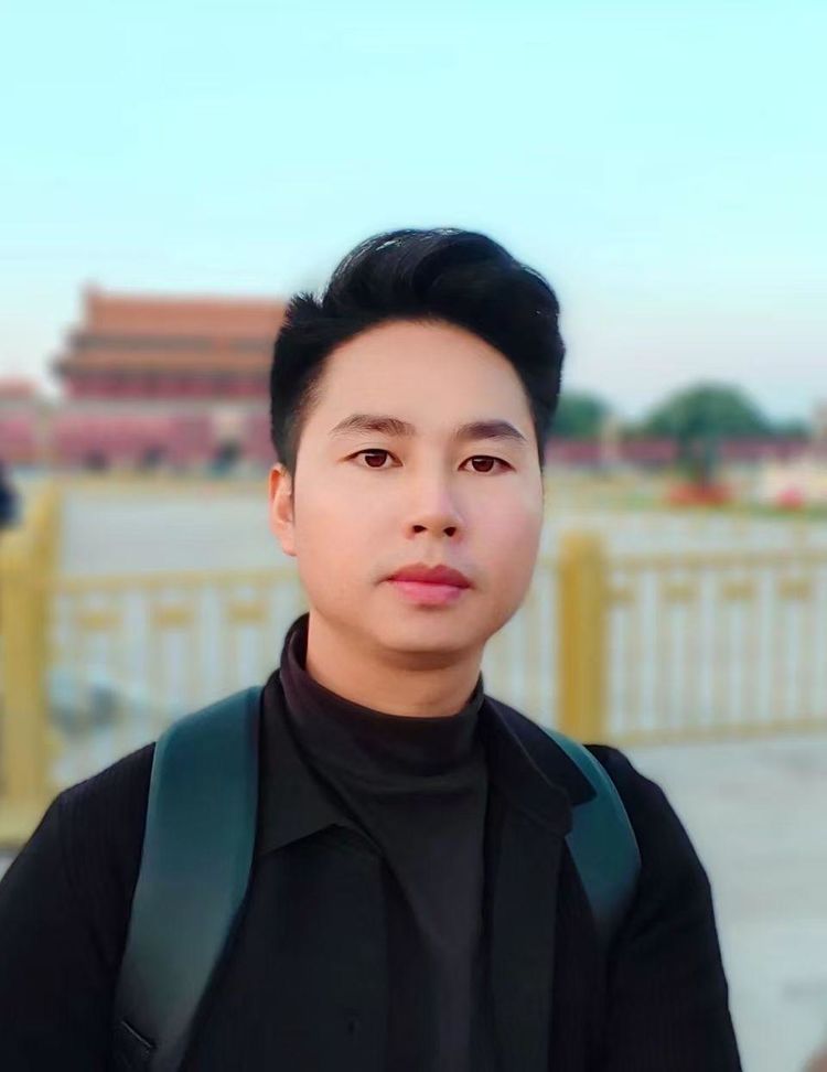最年轻的中国美术家协会会员-杨伟