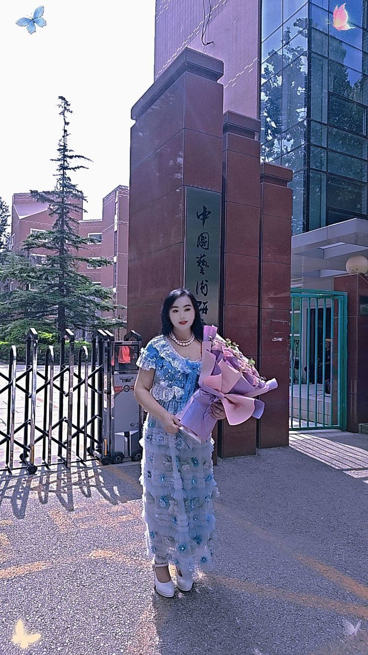 著名书画家孙成霞老师于中国艺术研究院传统山水写生班顺利结业