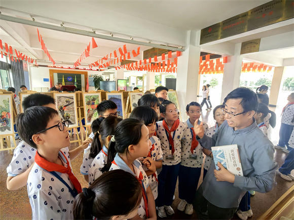 “浙里墨韵 诗润童心”画家仇立权巡展浙江首站亮相余姚