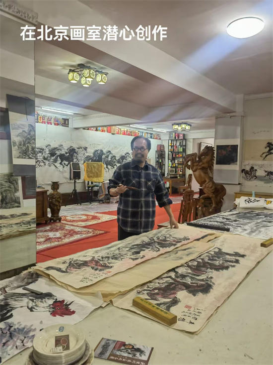 刘院明骏马作品在宁夏自治区展览