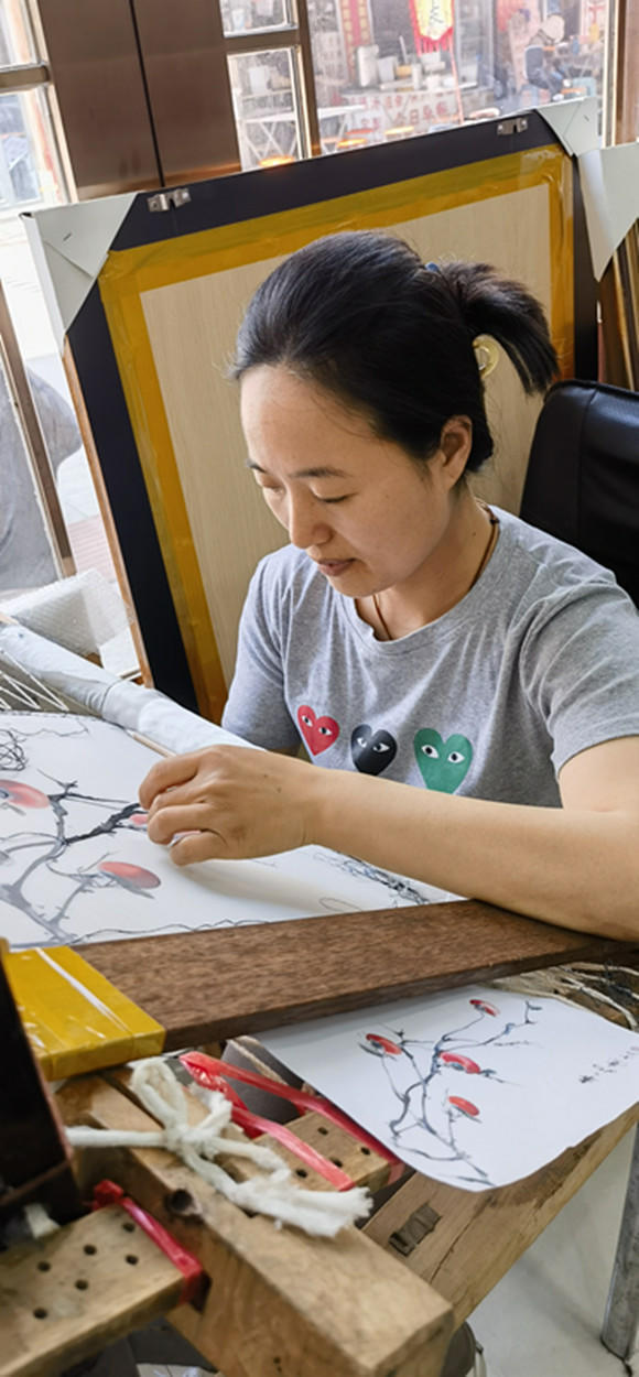 汴绣名家李娜