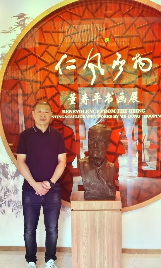 画家李军——其画色彩、风姿各具，繁简有殊、情深境远。