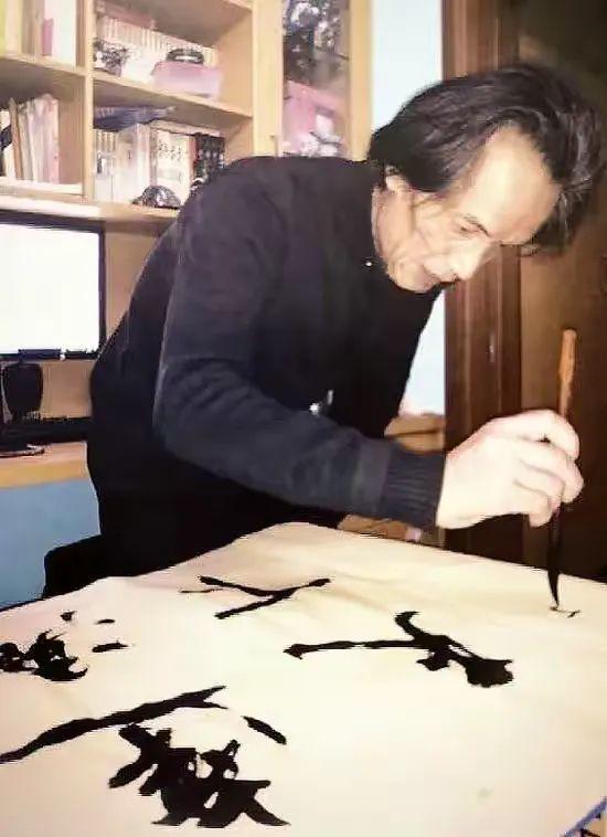 奋进新时代共筑辉煌明天——书法家陈国瑜献礼新时代！