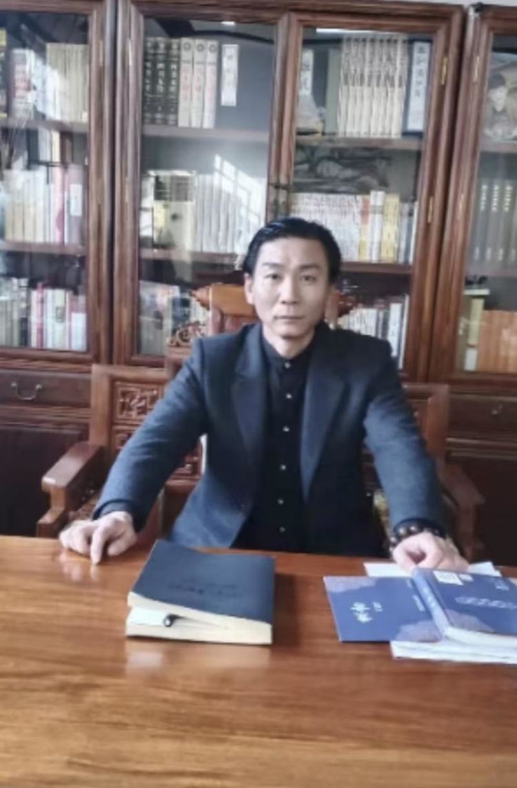 易学名家——王申领
