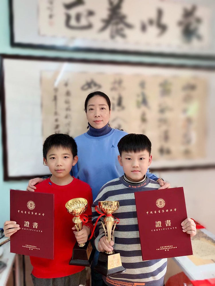 翰墨育人——王澜静衷心书画教育事业