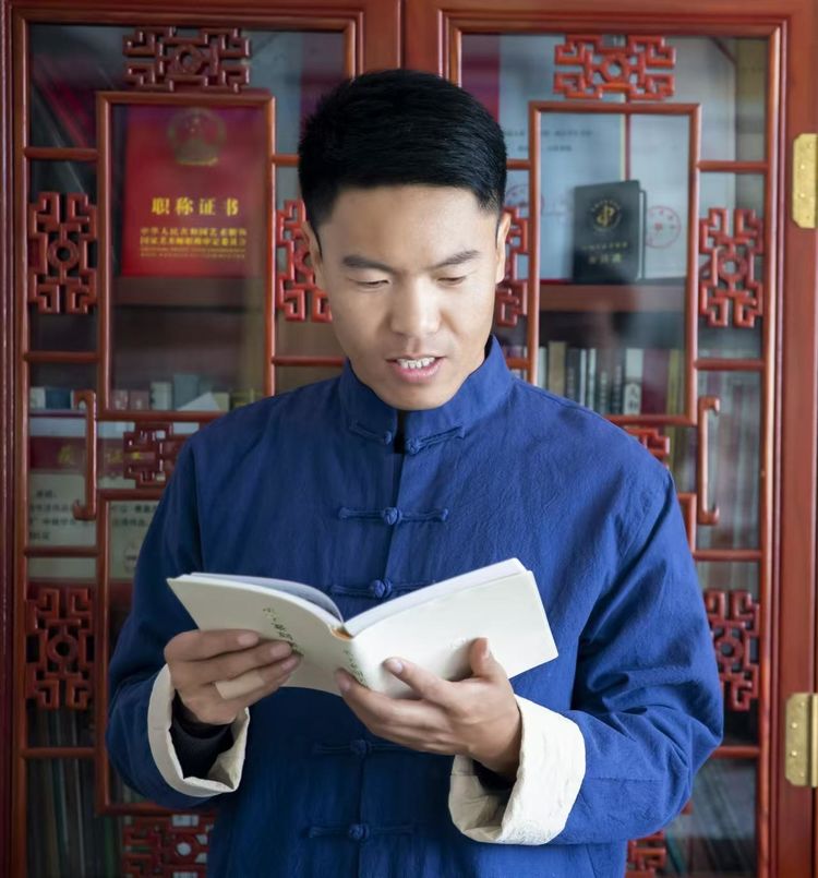 著名书画家姚灵山——荣誉见证实力，备受藏家关注的艺术名家