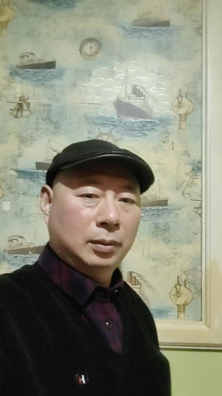 艺术新资讯丨画家黄德中——福蛇携祥光，盛世谱华章