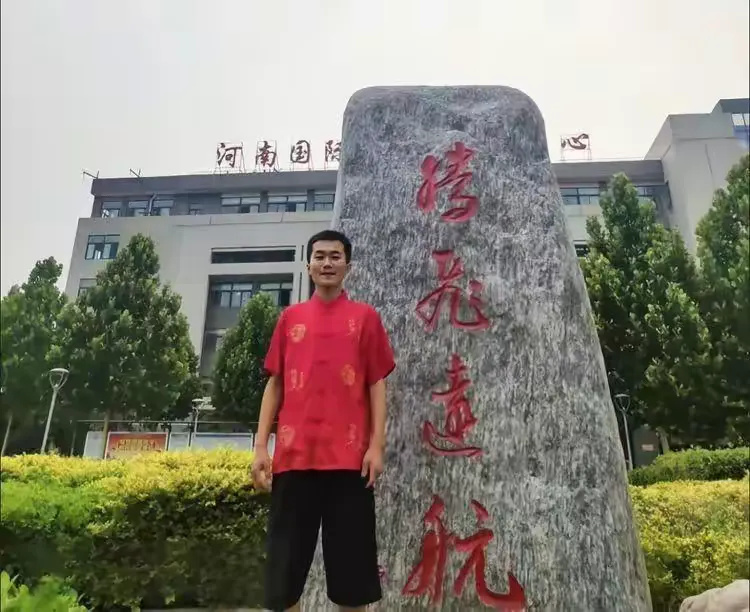 著名书画家郭子恒——墨香四溢, 笔触生动