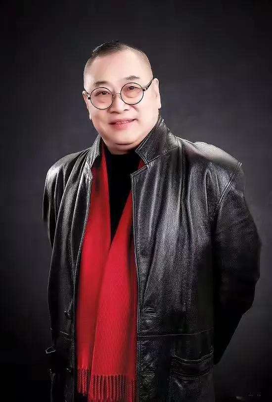 书法家史湧华丨墨宝飘香龙蛇动, 丹青妙手绘春秋
