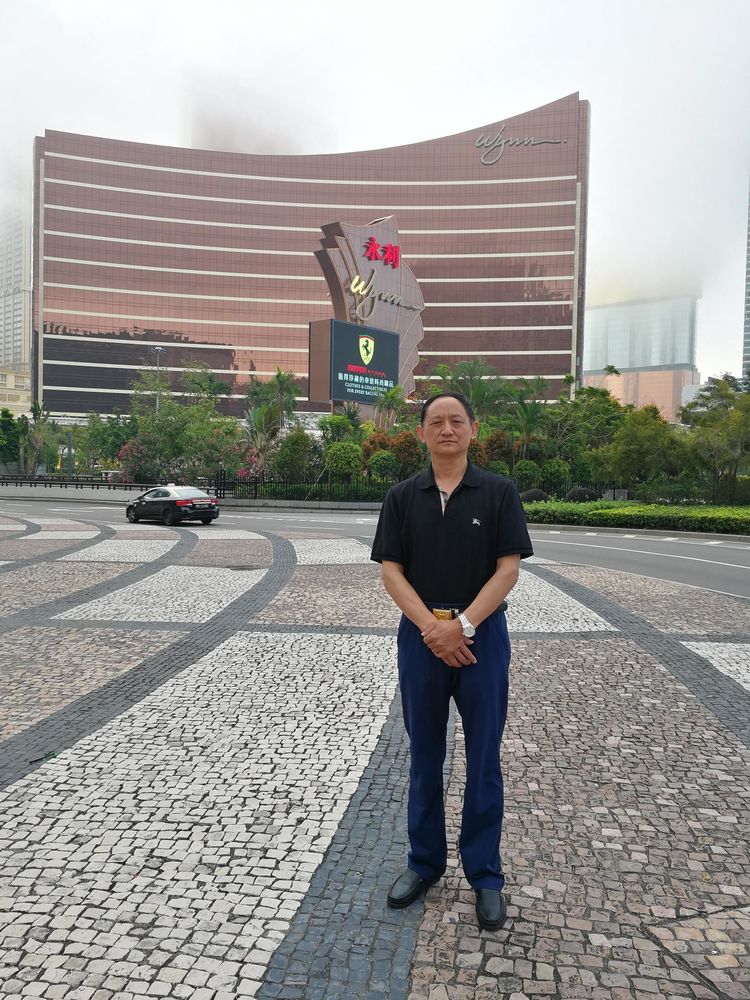 艺术名家李保亮专题报道