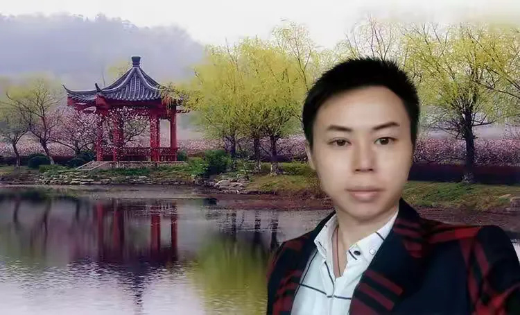 著名书画家钟源书画作品受邀入驻【世界名人书画网】艺术专访