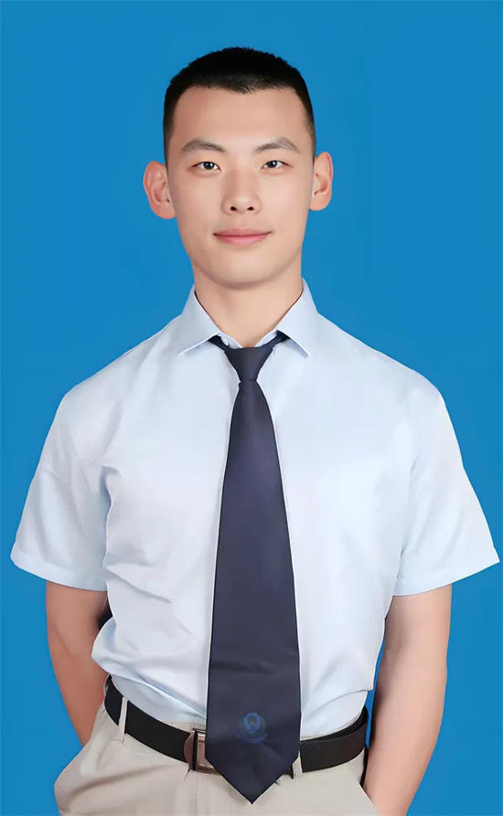 书画名家尹倾阳“笔下生辉描万物，纸上传神绘千秋”书画艺术展