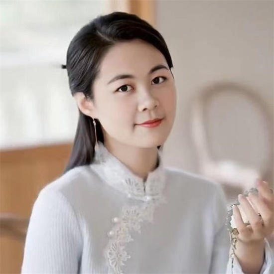 画家刘伟 —— 美术艺术教师｜妙笔涂丹青 巧手绘美景