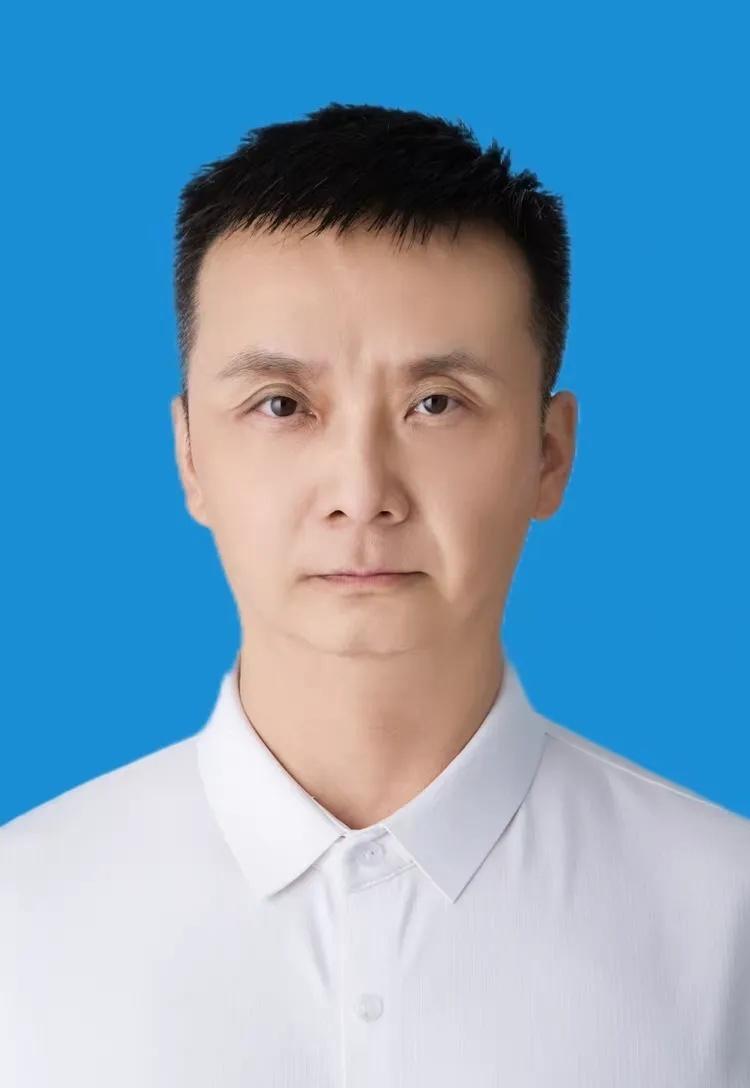 中国杰出实力派德才兼备的爱国诗人书画家李泓积--文化艺术专访