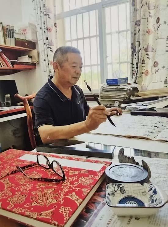 砚池腾凤舞 宣纸跃龙翔——书法家付本堂