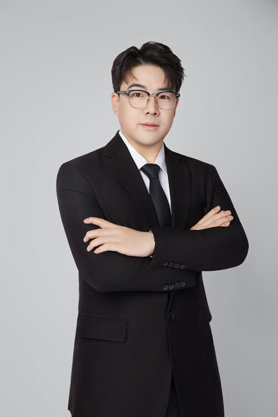 钟情翰墨 笔耕不辍——书法家李建国