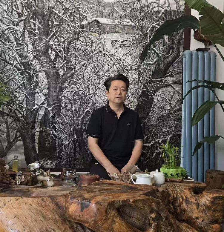 恭贺画家林森作品《瑞雪寒林》在英国罗素拍卖公司落锤成交！
