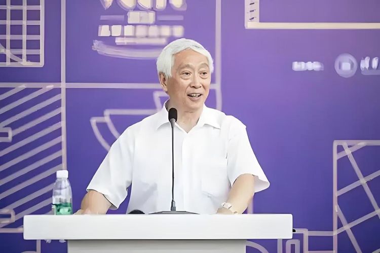 中国艺术品交易中心，艺术品银行推荐的艺术家黄保增