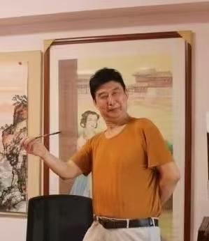 龙樱书画研究院长，常力平